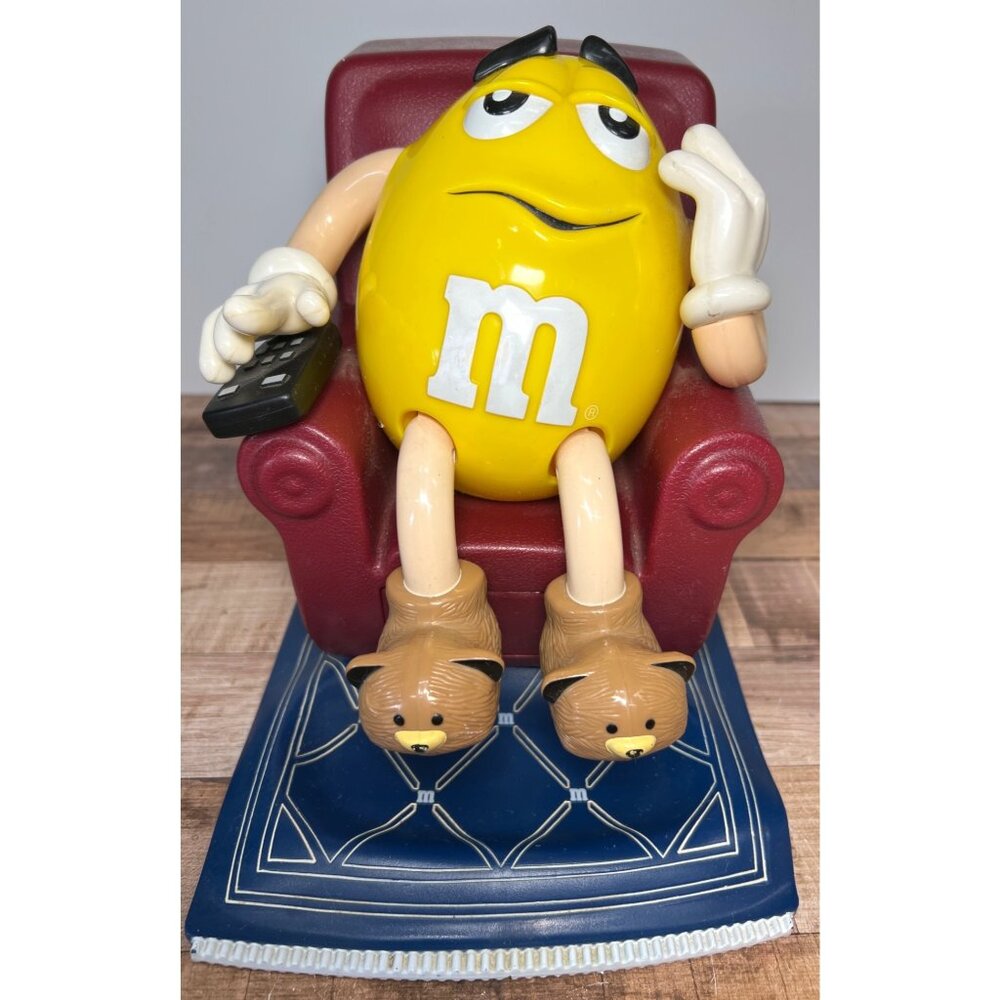 M&Ms Yellow Character Candy Dispenser Recliner Chair Design